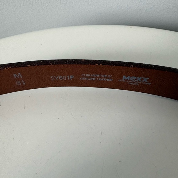 Mexx Burgundy Leather Belt with Silver Buckle - Picture 2 of 7